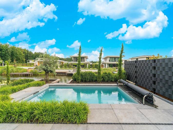 Ferienhaus für 8 Personen, mit Balkon/Terrasse und Terrasse sowie Whirlpool und Garten in Flevoland - 2
