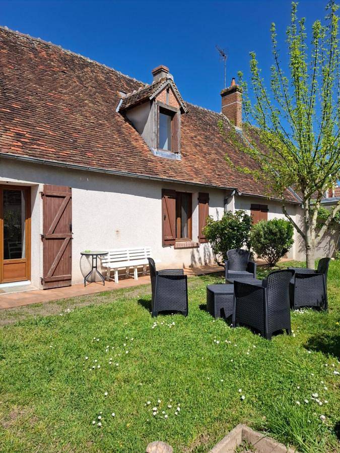 Location de vacances pour 10 personnes, avec jardin à Maslives - 3