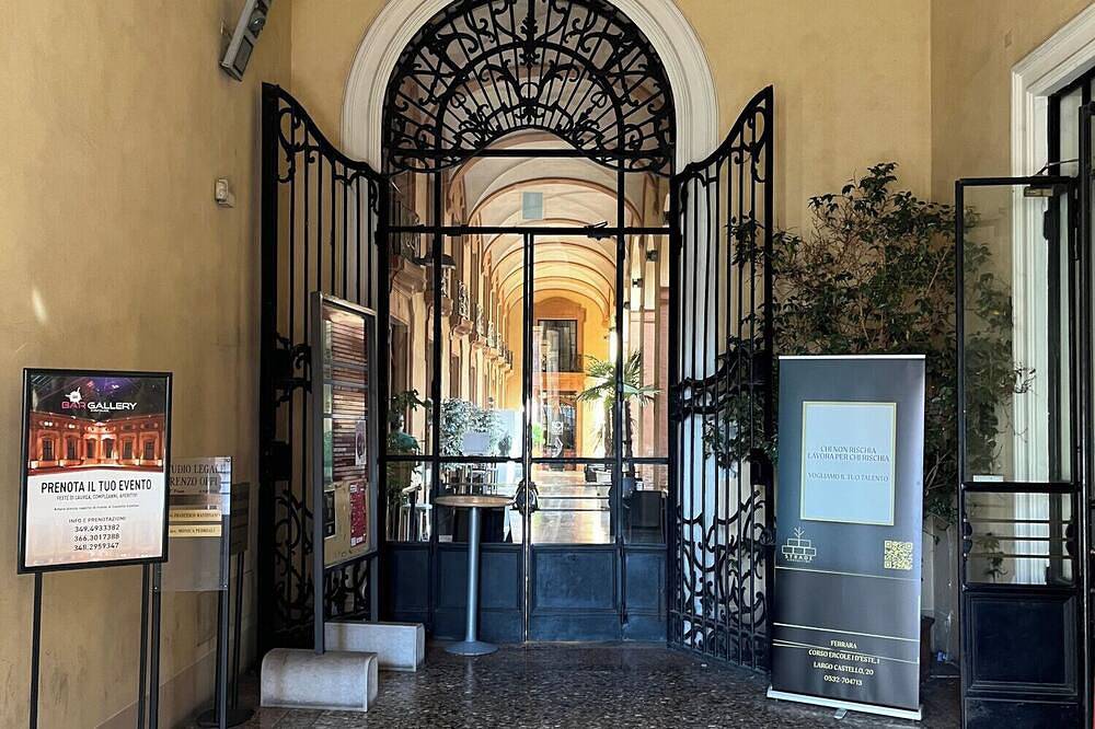 Entire apartment, Residence Largo Castello in Ferrara, Ferrara Province