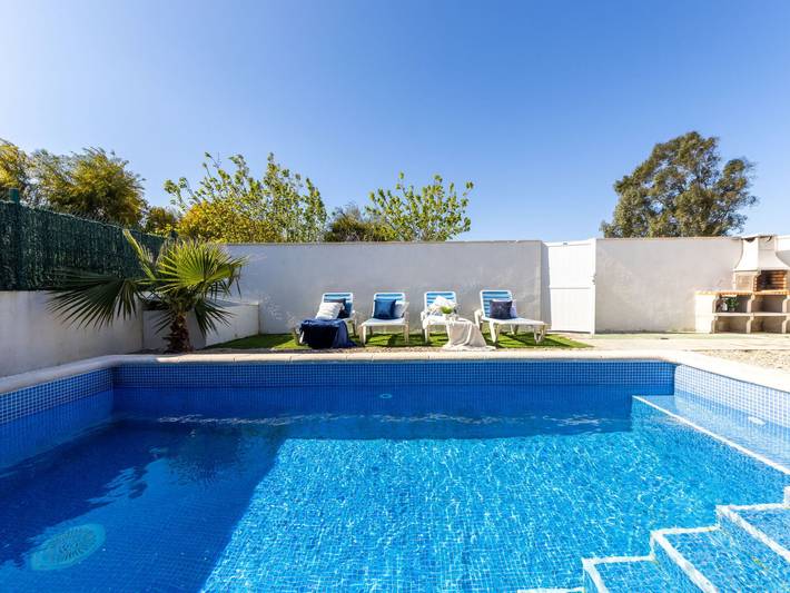 Chalet für 6 Personen, mit Garten in Riumar