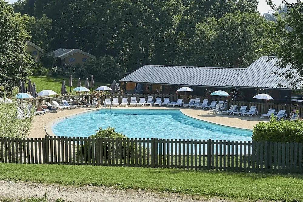 Camping 5 étoiles - Piscine - ccbefcc in Gourdon, Lot