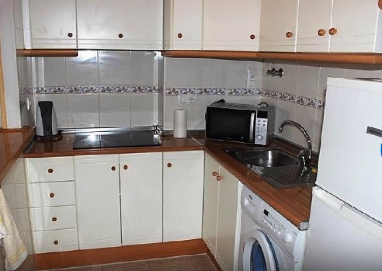 Ganze Wohnung, Ferienwohnung 'Con Vistas Al Mar' mit Meerblick, Wi-Fi und Klimaanlage in Torrevieja, Costa Blanca