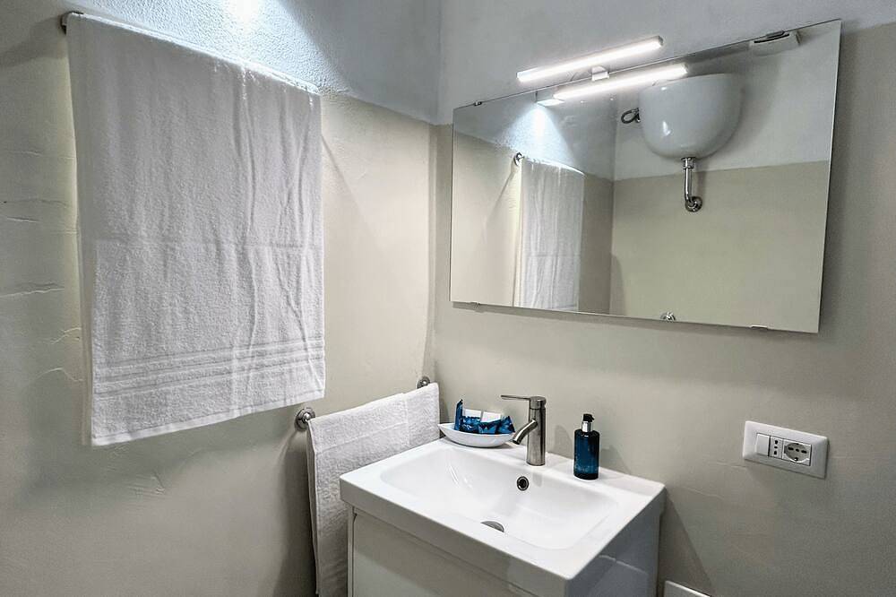 Appartamento intero, La Casetta nel Borgo Carloforte in Carloforte, Provincia di Carbonia-Iglesias