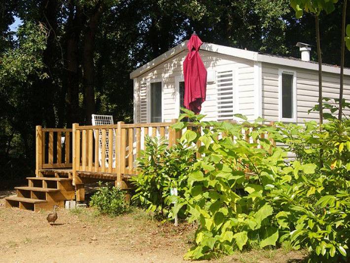 Mobil home pour 2 personnes, avec Terrasse et Piscine à Saint-Sornin