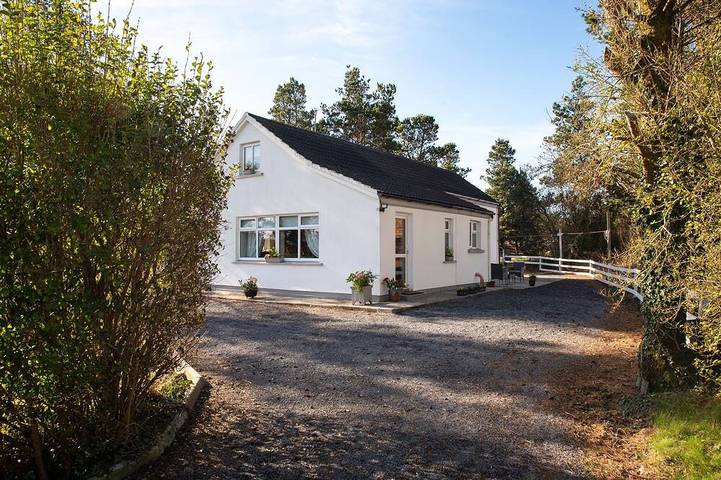 Holiday rental for 6 people, with Terrace and Garden in County Galway