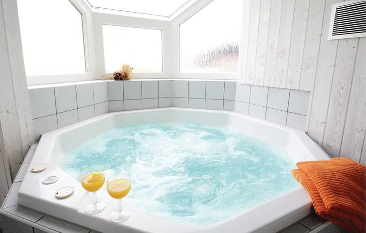 Ferienhaus für 10 Personen, mit Sauna und Terrasse sowie Whirlpool und Pool, mit Haustier in Priwall - 3