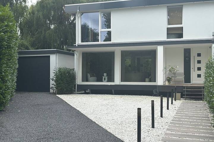 Vakantiehuis voor 9 personen, met terras en tuin in Den Haag