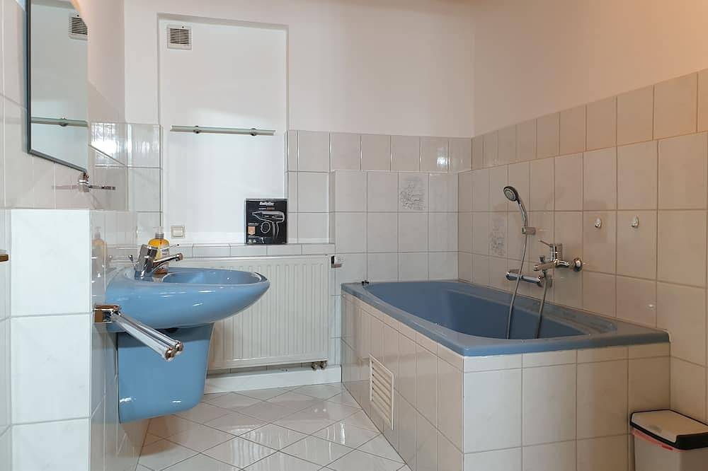 Ganze Wohnung, Siegmundsburger Haus Werraquelle hier Fewo \"Tannenblick\" 1. Og-tierlieb, Gruppen in Neuhaus am Rennweg, Rennsteig