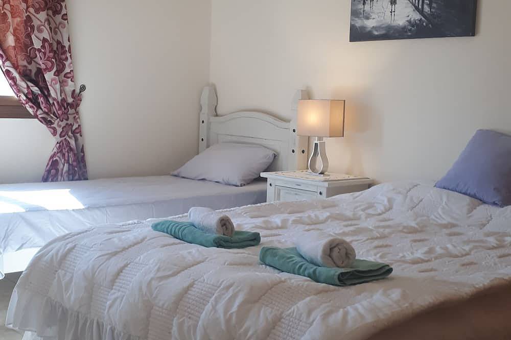 Sunrise 2 Schlafzimmer Villa. in Πισσούρι, Südzypern