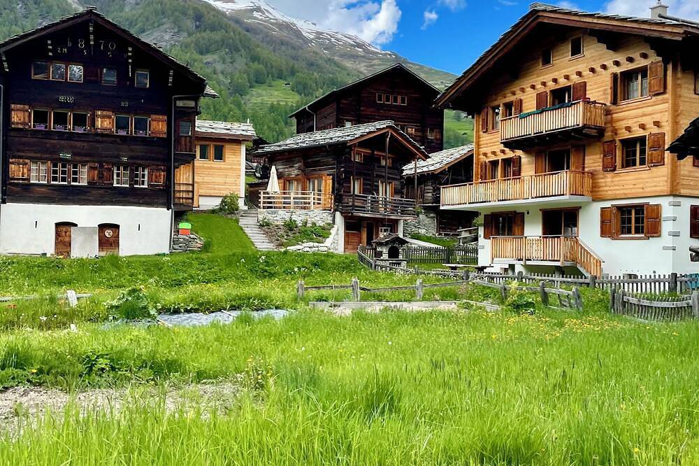 Ganze Wohnung, Spacious apartment in Evolène, Walliser Alpen