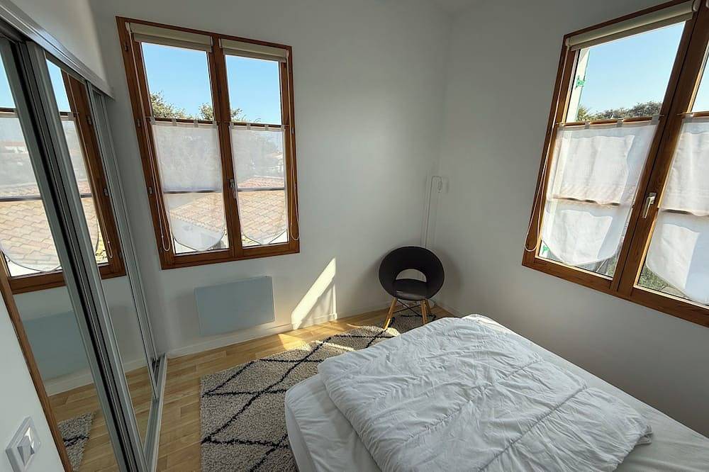 3 stars - 2 min from the beach - 2 bathrooms in La Couarde-sur-Mer, Ile de Re