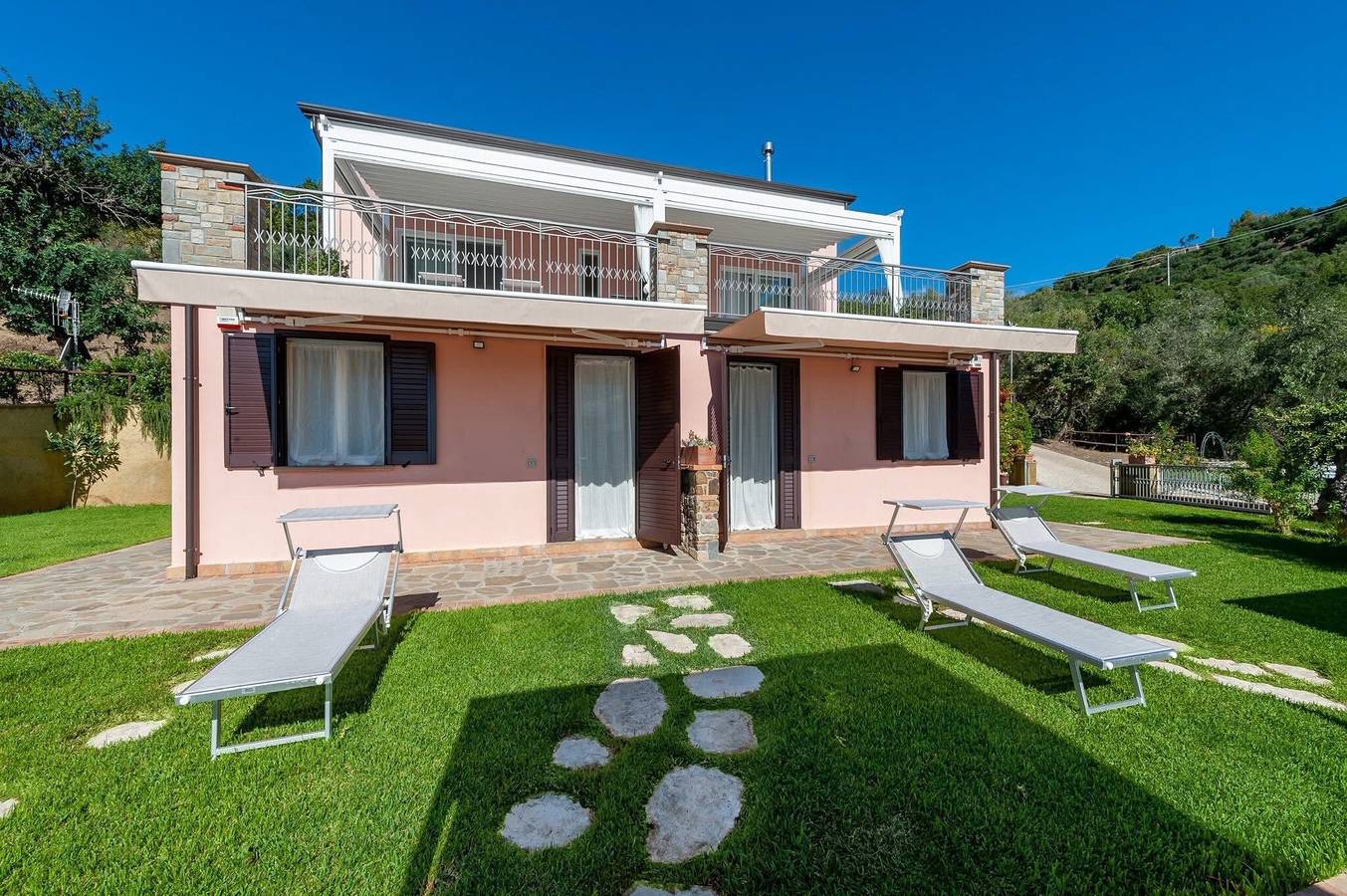 Ganze Wohnung, Apartment „Blu“ mit Meerblick, Wlan und Klimaanlage in Cilento