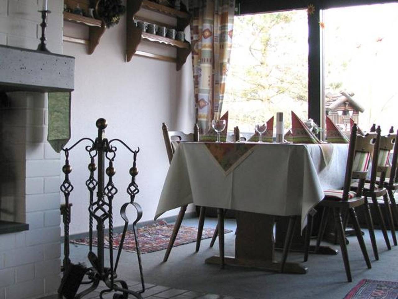 Garni Hotel Haus Salzberg - Doppelzimmer Dusche/Wc in Gemünd, Naturpark Hohes Venn-Eifel