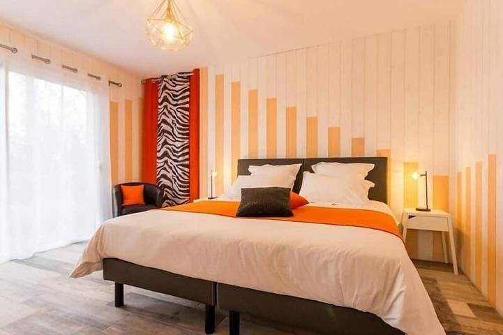 Gîte pour 11 personnes, avec jardin à Port-Saint-Père - 3