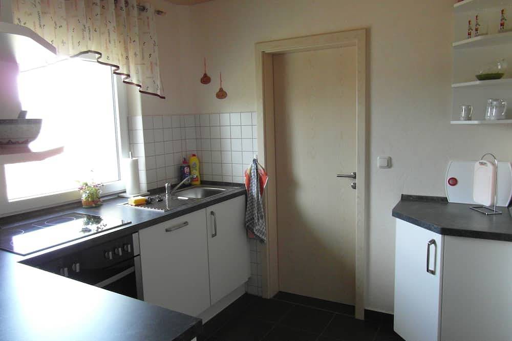 Ganze Wohnung, Holiday house \"Am Waldweg\" - Apartment 1 in Rittersgrün, Breitenbrunn / Erzgebirge