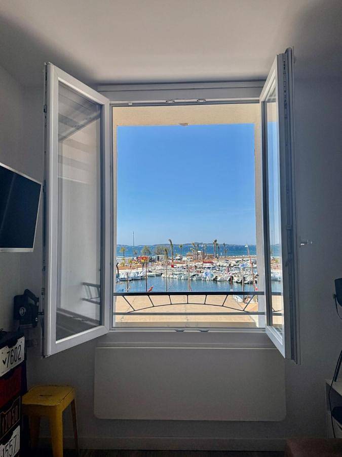 Gîte pour 2 personnes, avec Vue dans Theatre Galli Sanary Sur Mer