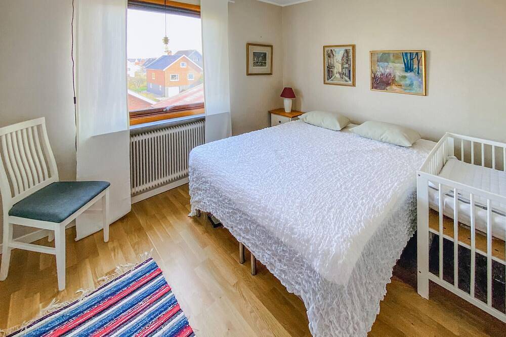 Schönes Haus mit 2 Schlafzimmern in. in Kungshamn, Norra Västkusten