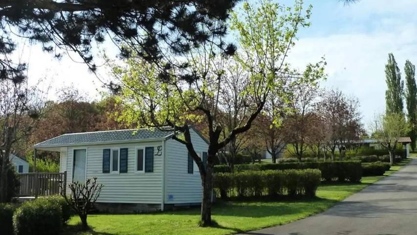 Appartement de vacances pour 6 personnes, avec Terrasse et Piscine dans les Deux-Sèvres