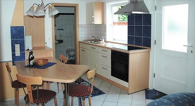 Entire holiday apartment, Holiday apartment for 5 people with terrace in Tettnang, Region Bodensee-Oberschwaben