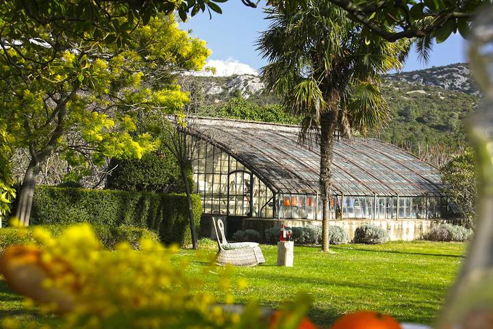 Gîte pour 10 personnes, avec jardin ainsi que piscine et terrasse à Villesèque-des-Corbières - 4