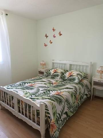 Gîte pour 8 personnes, avec terrasse et jardin, animaux acceptés à Lanvollon