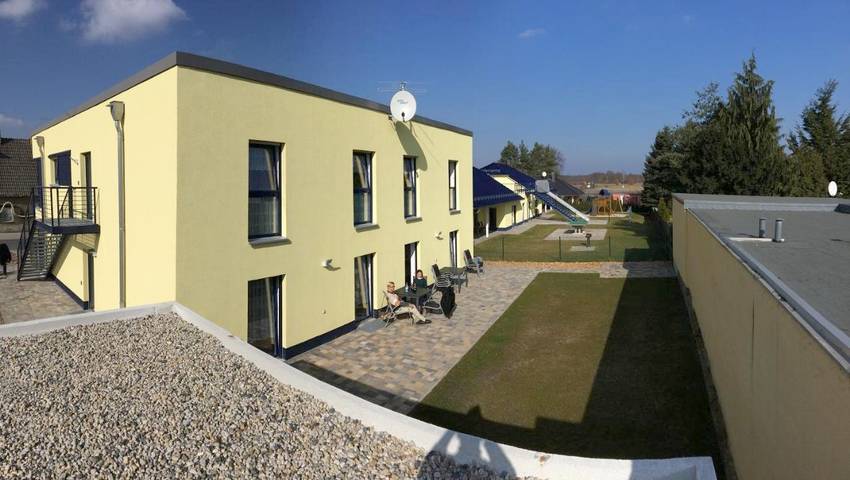 Ferienwohnung für 6 Personen, mit Terrasse und Garten sowie Seeblick in Großkoschen - 4