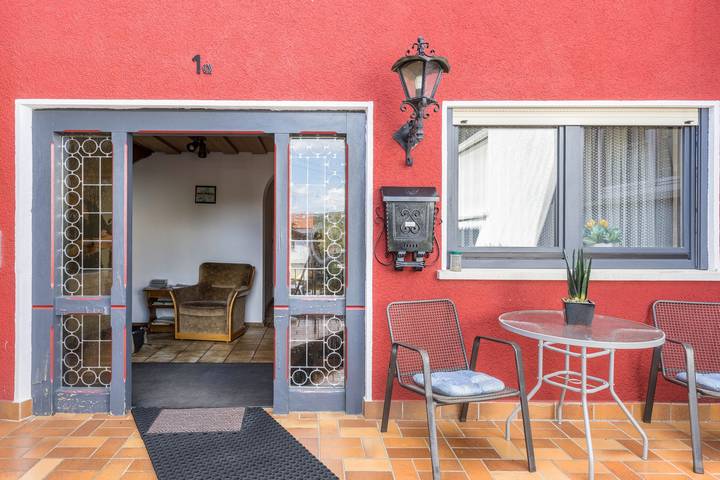 Appartement entier, "Handwerkertreff Und Ferienwohnung", avec terrasse, balcon et Wi-Fi in Wehingen, Étape 15 de l'Albsteig