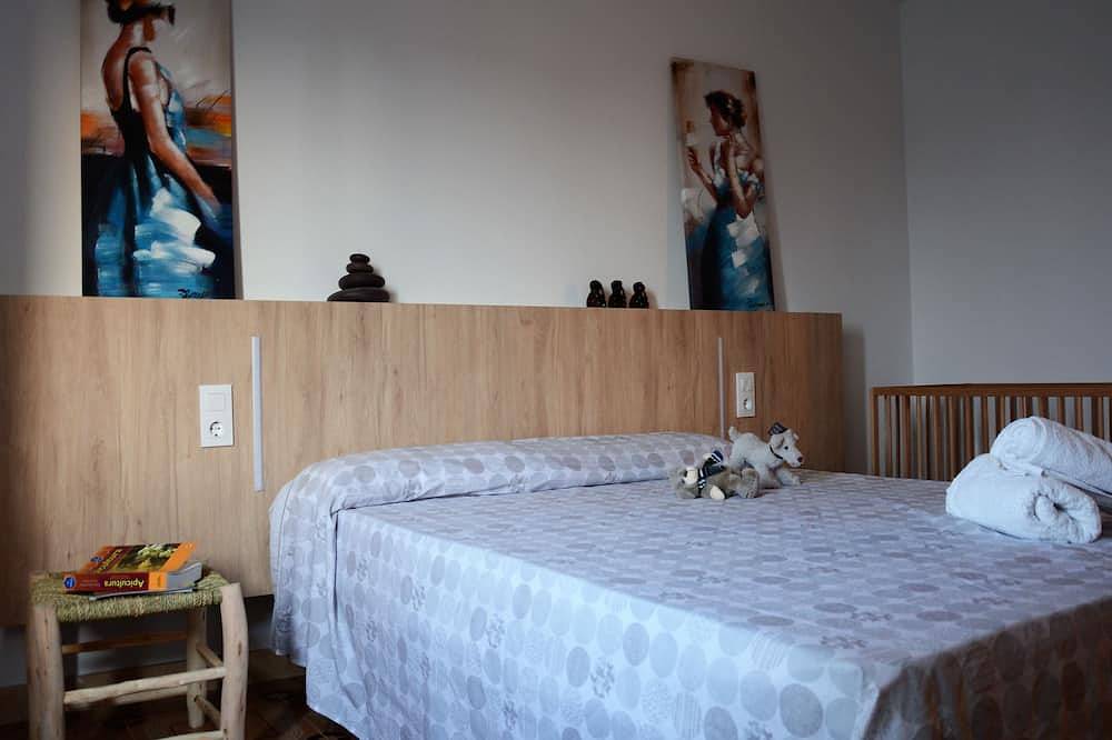 Casa amplia cerca de playa con piscina, Wifi y aire aconditionado.Zona tranquila in Sa Coma, San Lorenzo de Cardessar