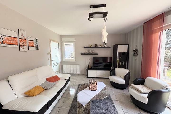 Ferienhaus für 10 Personen, mit Garten und Balkon, kinderfreundlich - 1