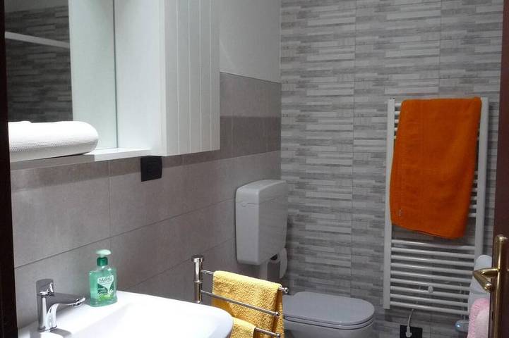 Gîte pour 4 personnes, avec jardin ainsi que balcon et piscine à Serralunga d'Alba - 3