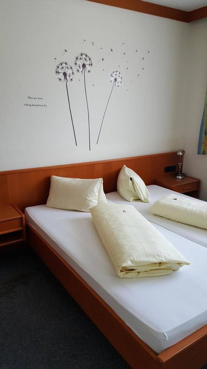 BnB für 2 Personen, mit Garten und Ausblick in Villach