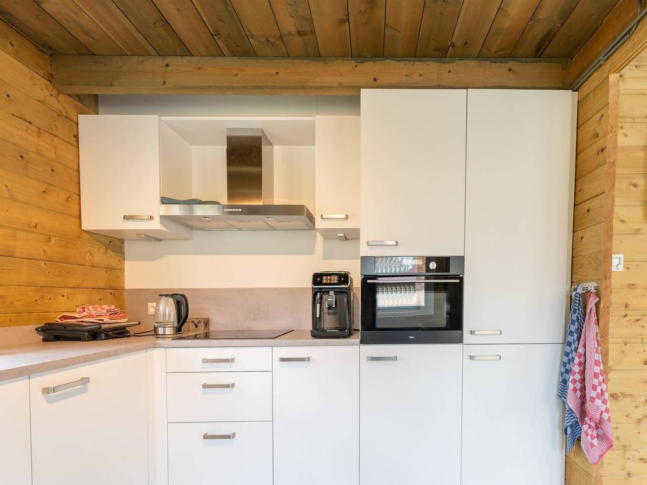 Mooi houten huis aan de rand van het bos in Soesterberg, Provincie Utrecht
