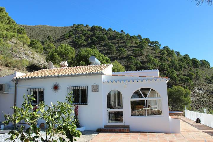 Ferienhaus 'Casa Solana' mit Meerblick, privatem Pool und Klimaanlage in Cómpeta, Cordillera Penibética
