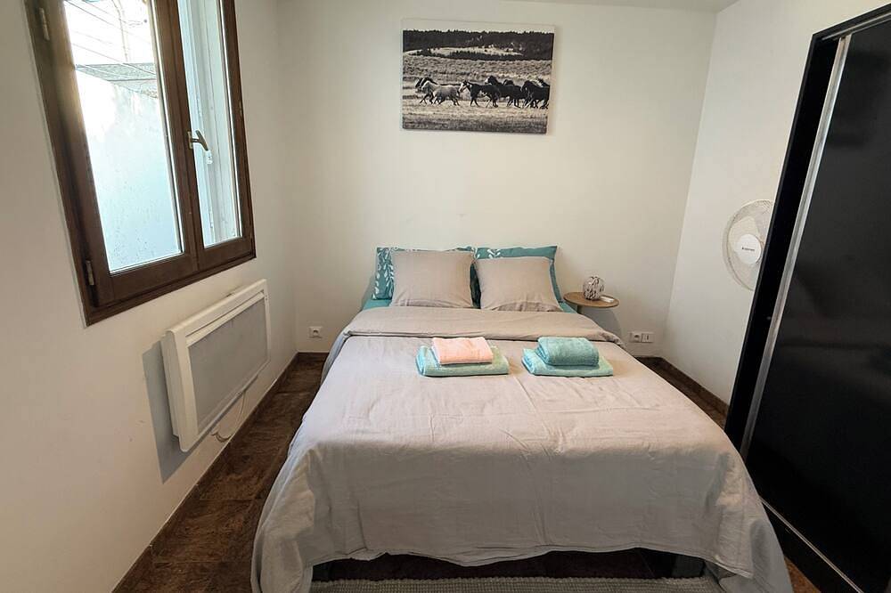 Apartamento entero, The Charming One-Bedroom Apartment At 15 Rue De La Fraternite in Drancy, Sena-Saint Denis