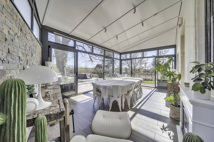 Maison de vacances pour 14 personnes, avec terrasse et piscine ainsi que jacuzzi et jardin