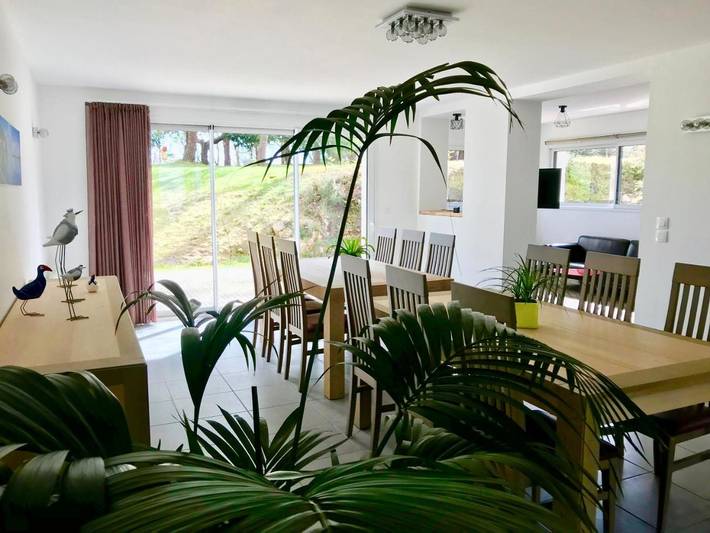 Location de vacances pour 12 personnes, avec Balcon et Terrasse ainsi que Jardin et Vue à Landévennec