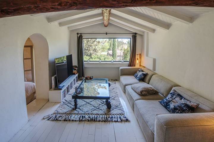 Location de vacances pour 10 personnes, avec piscine ainsi que jardin et terrasse à Maussane-les-Alpilles - 3