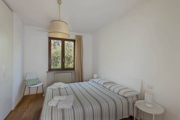 Villa für 9 Personen, mit Whirlpool und Terrasse sowie Garten am Gardasee - 3