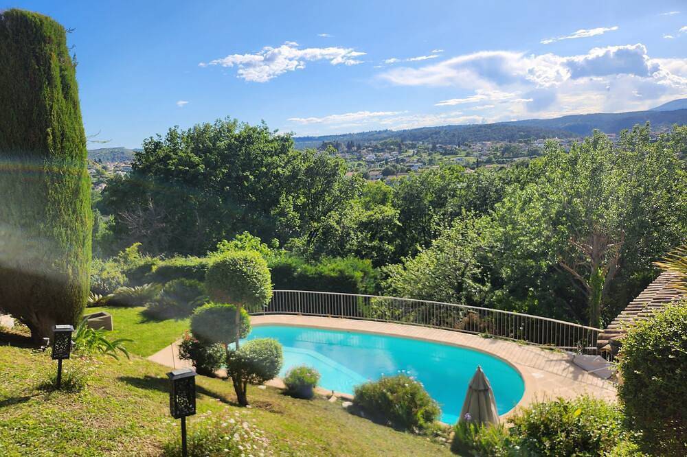 Villa pour 8 Personnes dans Saint-Paul-de-Vence, Région de Cannes