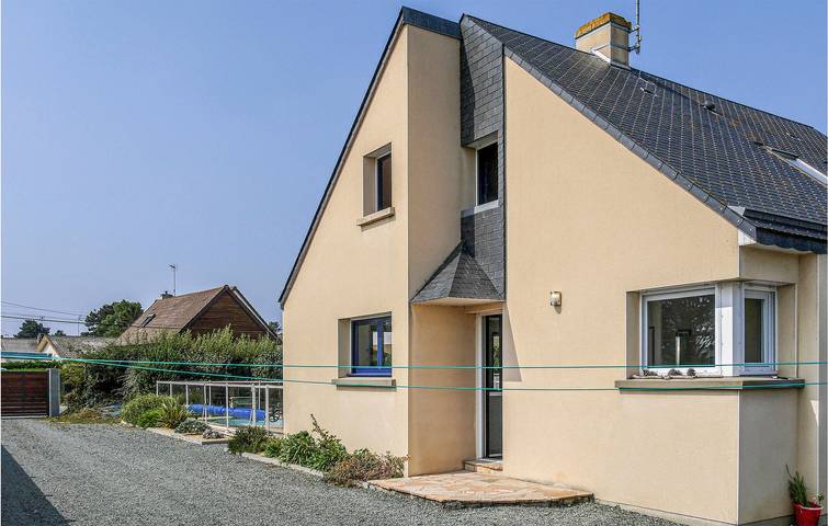 Location de vacances pour 8 personnes, avec piscine ainsi que terrasse et jardin à Saint-Germain-sur-Ay - 3