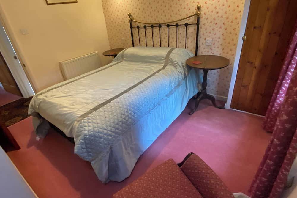 Traditional lakeland cottage refubished without losing old world charm, Car park in Grasmere, Lake District