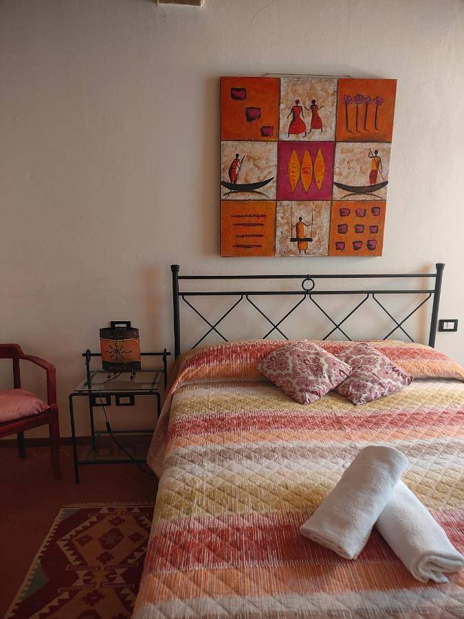 Double Room with Private Bathroom in Castagneto Carducci, Etruskische kust