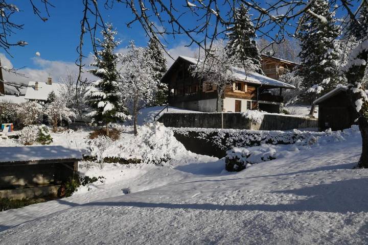 Chalet pour 10 personnes, avec vue et jardin, animaux acceptés