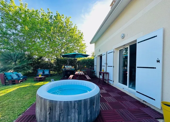 Maison de vacances pour 6 personnes, avec jacuzzi et jardin - 1