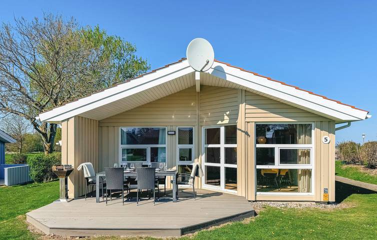 Ferienhaus für 8 Personen, mit Whirlpool und Terrasse sowie Garten und Sauna, mit Haustier - 1