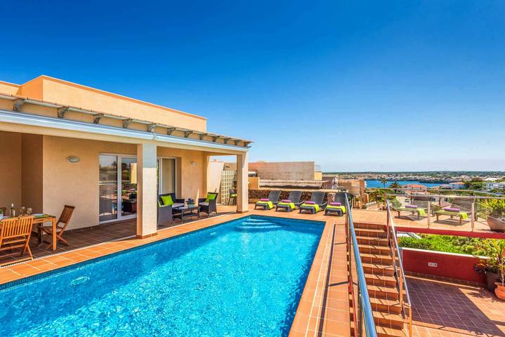 Villa for 6 people, with Terrace and Pool in Cala Llonga (Menorca)