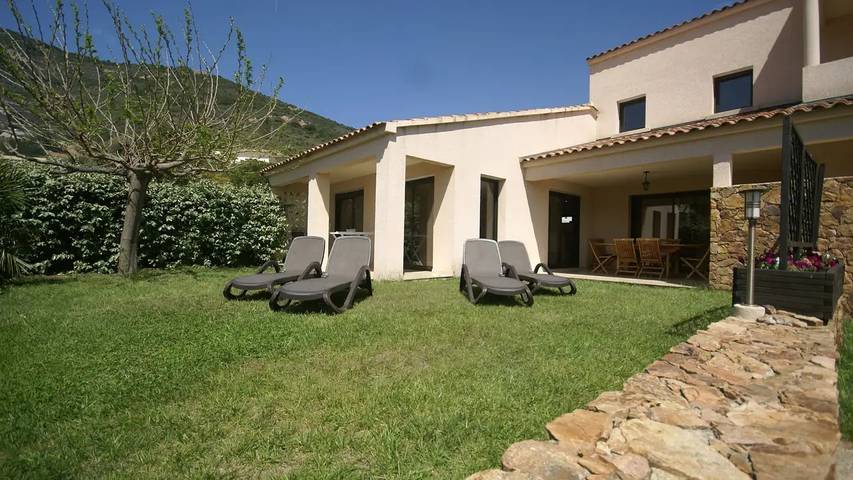 Location de vacances pour 9 personnes, avec Balcon et Terrasse dans Sagone - 3