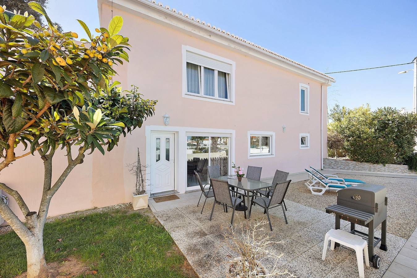 Villa Lugar Encantador - Garden, Sun Terrace & BBQ near Alvor Beaches
