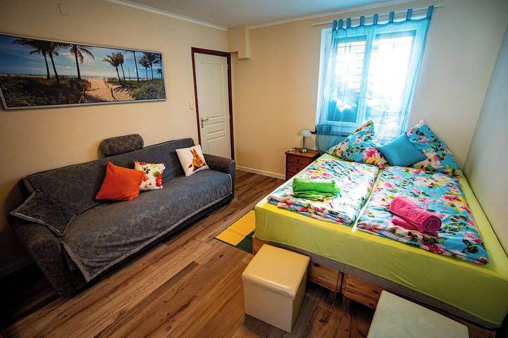 Ganze Wohnung, Gemütliche Wohnung mit Terasse und Feuerstelle in Lengnau (BE), Biel Seeland