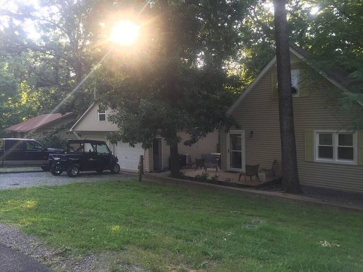 Vacation rental for 6 people, with pool and terrace as well as yard in Kentucky Lake